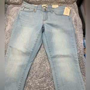 Universal thread 6 waist 28 mid rise skinny NWT